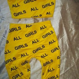 SIZE Large TUBE TOP WITH KNEE SHORTS